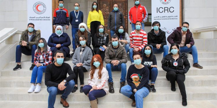 التواصل: وسيلة لها أدواتها الخاصة في العمل الإنساني