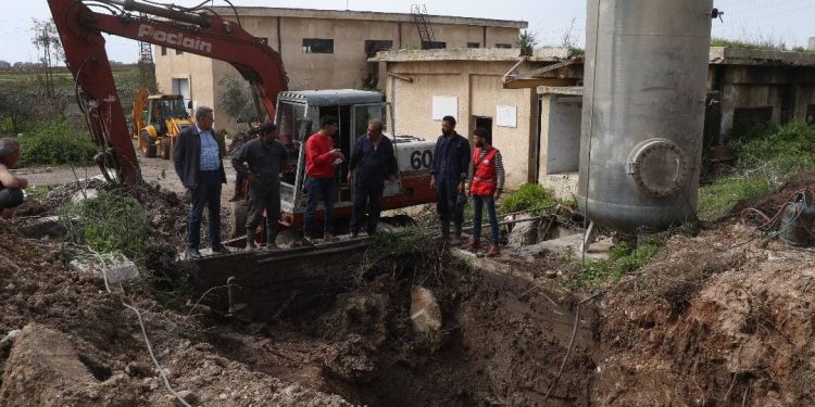 استجابة طارئة لعطلٍ  في خط الضخ الرئيسي لمشروع الأشعري