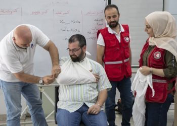 اختتام دورة مبادئ إسعاف أولي لموظفي بنك بيمو السعودي الفرنسي