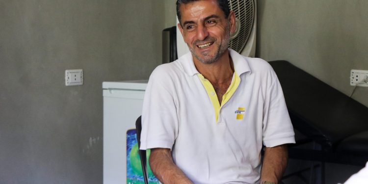 كان عليّ الاختيار بين شراء الطعام أو الدواء