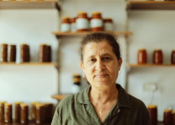 منتجات جديدة في محل سوسن الصغير بعد منحة الهلال الأحمر