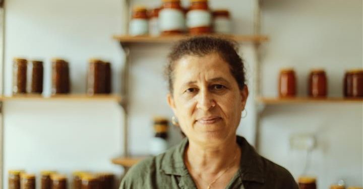 منتجات جديدة في محل سوسن الصغير بعد منحة الهلال الأحمر