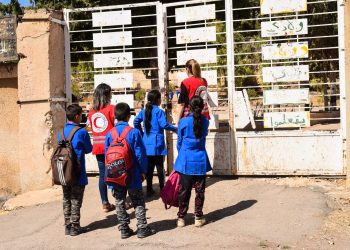 ياسر وأخويه يستعيدون حقهم بالتعليم