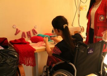 يانا تنسُج حياتها بالأمل….