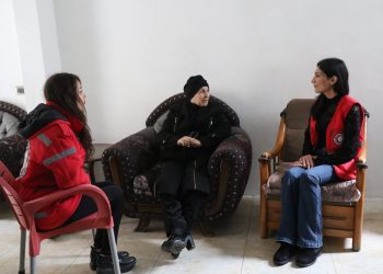 جلسة توعية تساعد فايزة على اكتشاف إصابتها بالكوليرا